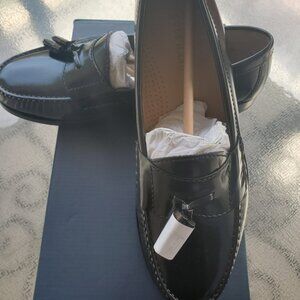 *NWT-Mens Cole Haan Dress Shoe.  Black slip-on w/Pinch Tassel. Size 9.5 D